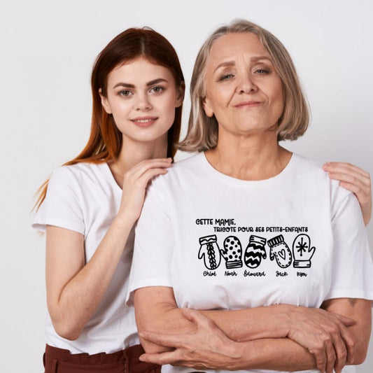 t-shirt femme, MAMIE qui tricote ses petits-enfants à personnaliser - L'ATELIER1001SOUVENIRS